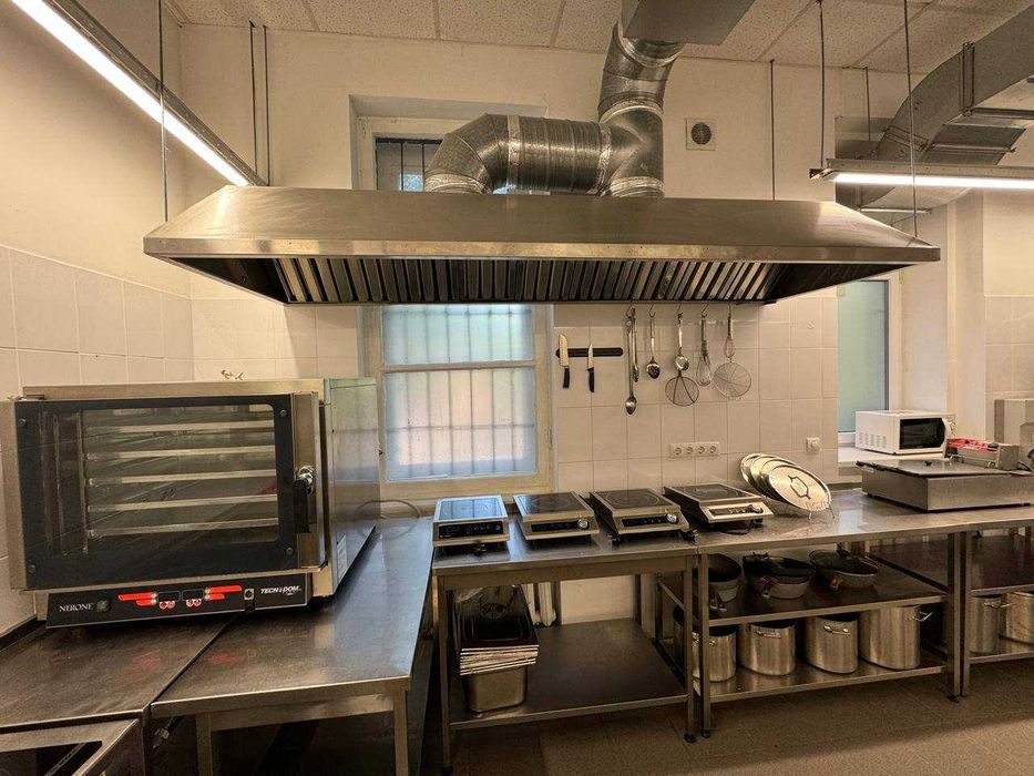 Продаж приміщеня та готового виробництва подуктів харчування