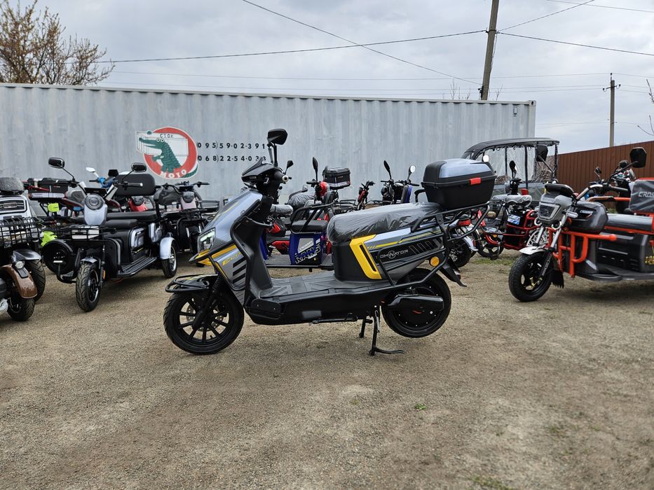 Электроскутер электротрицикл трехколесный dominator a9 crosser v3 cr21 tr1 tr5 электровелосипед стокмото литий V1 cargo с крышей V3 tr4 с кузовом
