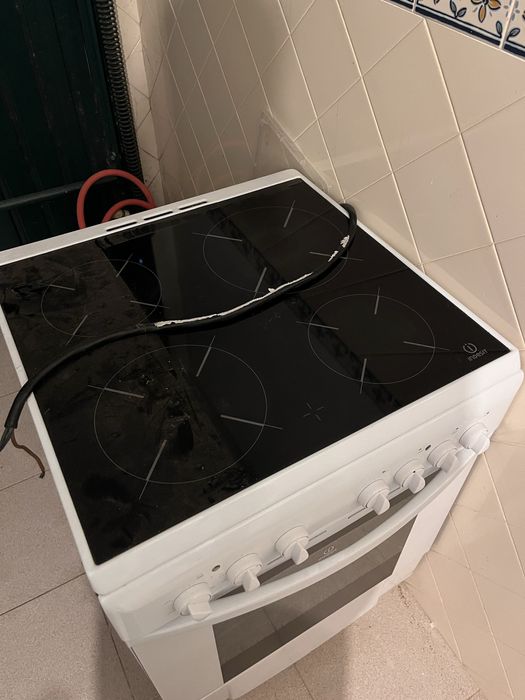 Fogao e placa eletrico indesit