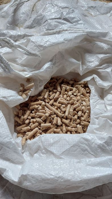 Pellet sosnowy , pellet sosnowy norma jakości A1, pellet drzewny , pel