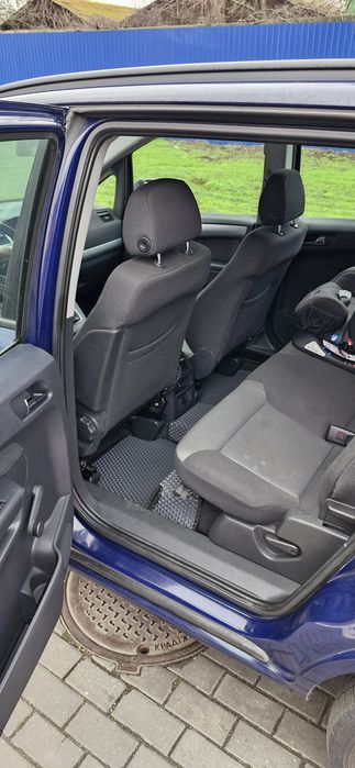 Opel Zafira 1.6 turbo, бензин-газ.