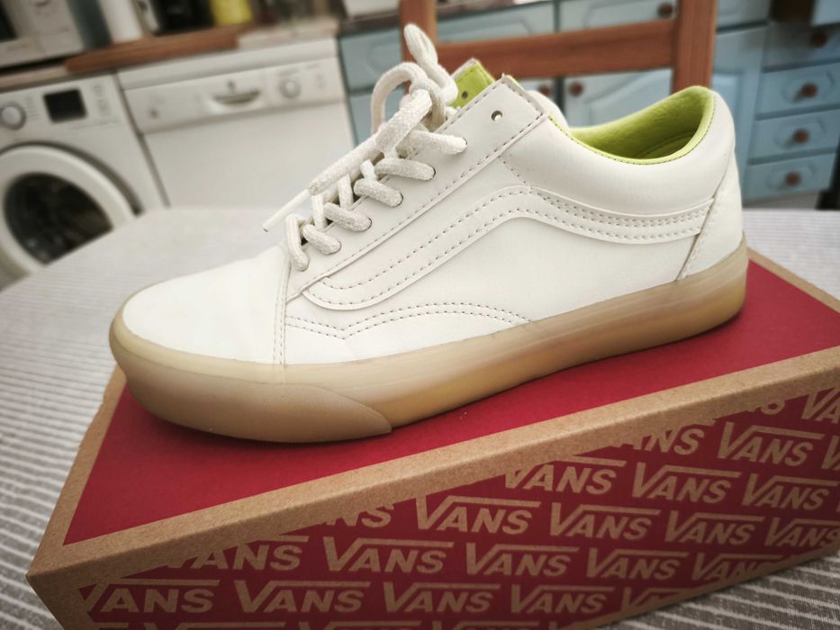 Sapatilhas Vans.