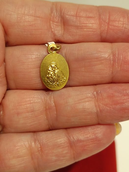 Złoty wisiorek medalik Św. Antoni z Padwy Dzieciątkiem Jezus, złoto585