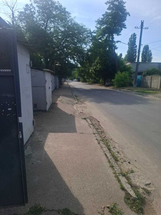 Продам гараж в кооперативе на Бреуса