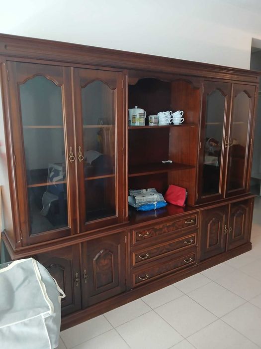 Móvel de sala Louceiro clássico como Novo!