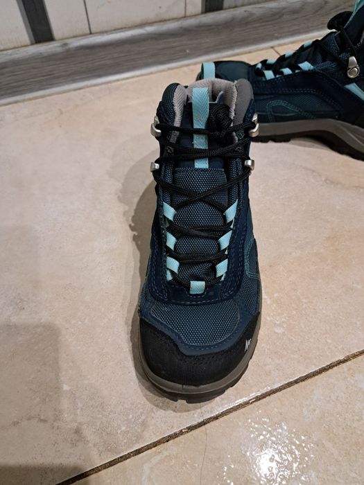 Жіночі черевики Quechua