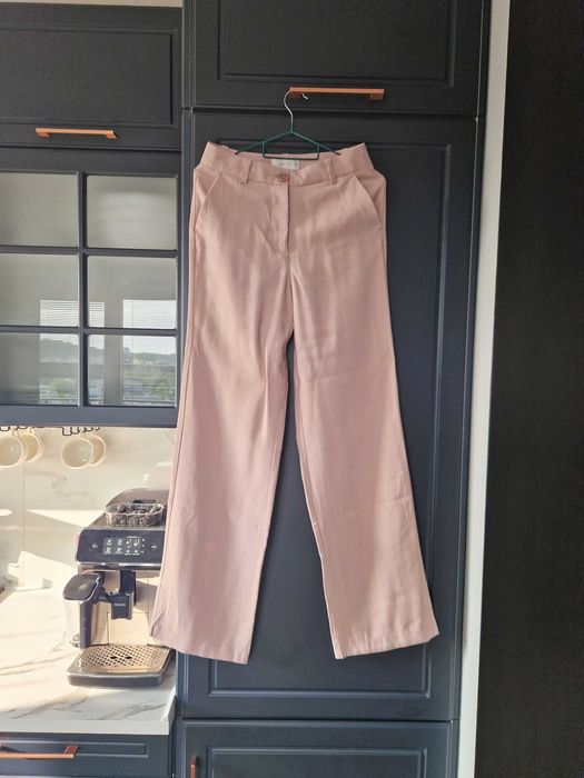 Pastelowy komplet MOHITO marynarka + spodnie XXS/XS