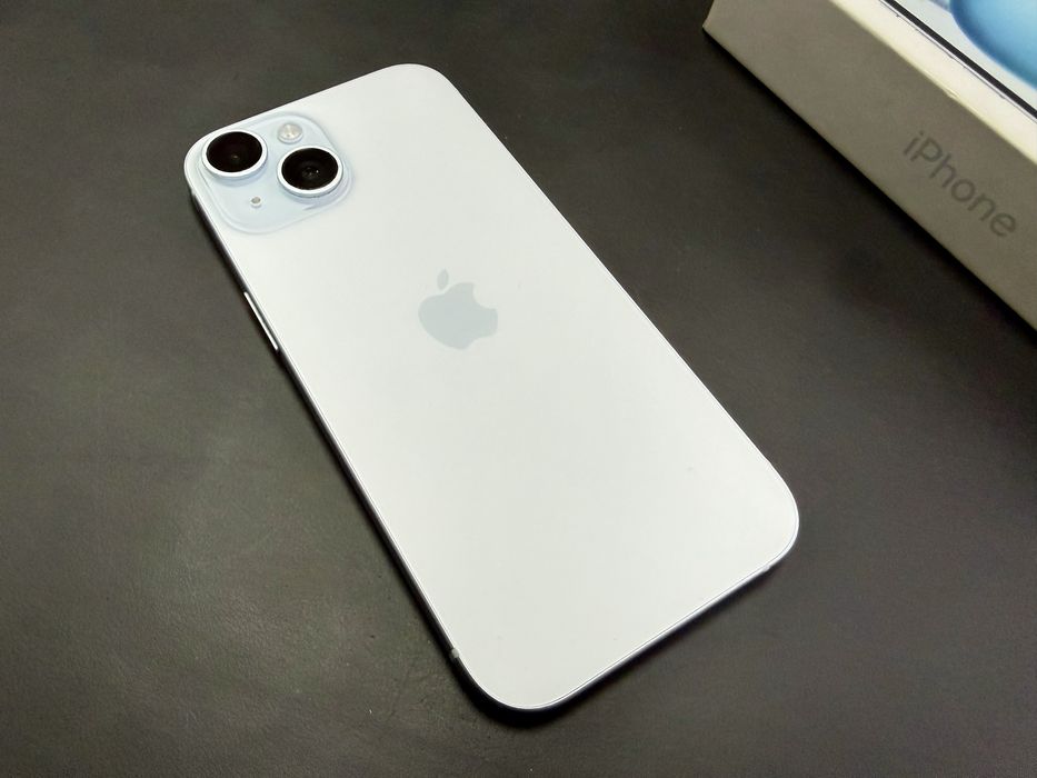 Подарунок найкращий IPhone 15 256GB