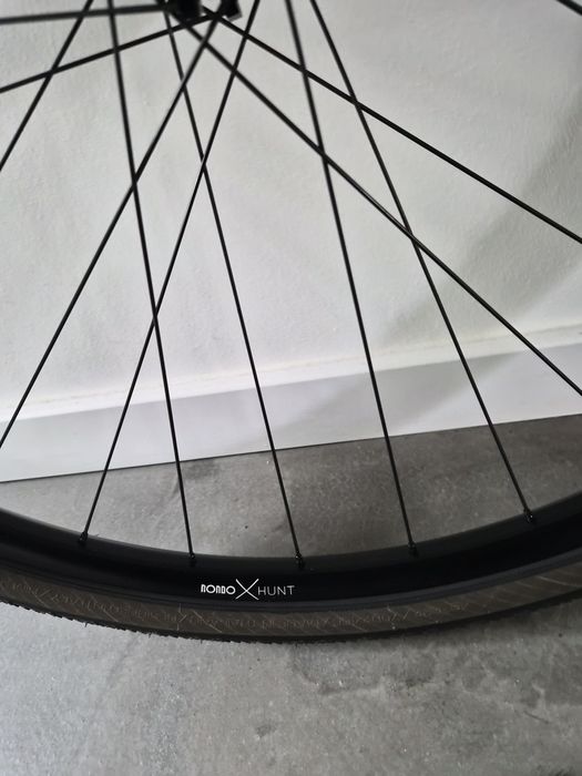 Hunt koła gravel z oponami