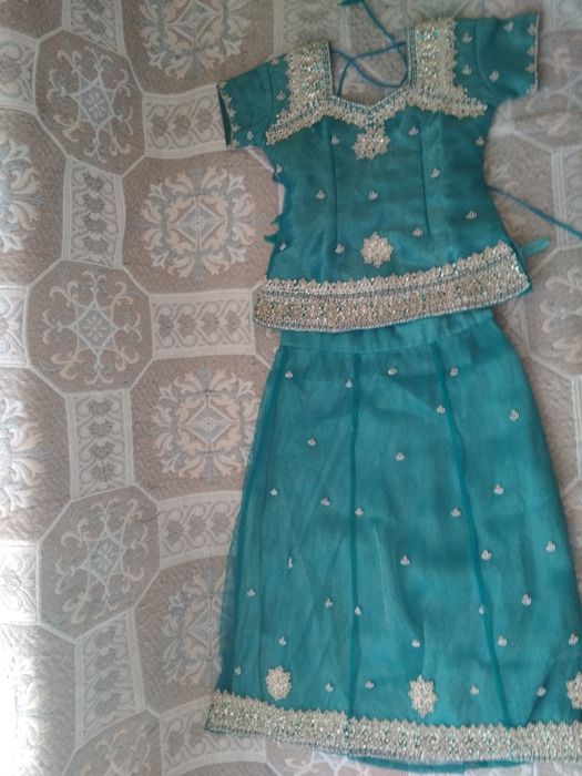 Красивый восточный костюм