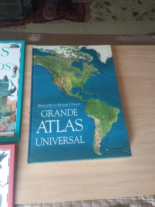 Livros vários atlas e o universal