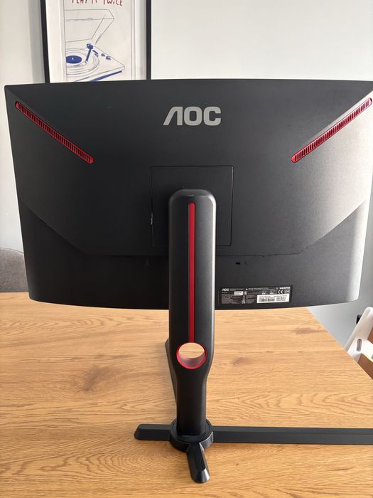 Monitor AOC C27G3U/BK 27” Curvo Gaming – 165Hz – Excelente Estado