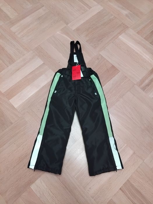 Nowe spodnie narciarskie 104, Sinsay