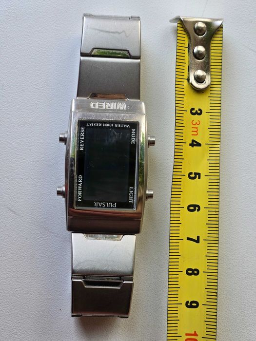 Часы Pulsar WIRED