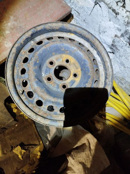 Диски на15 * 5.114,3 Волинь , москвич, без камерка