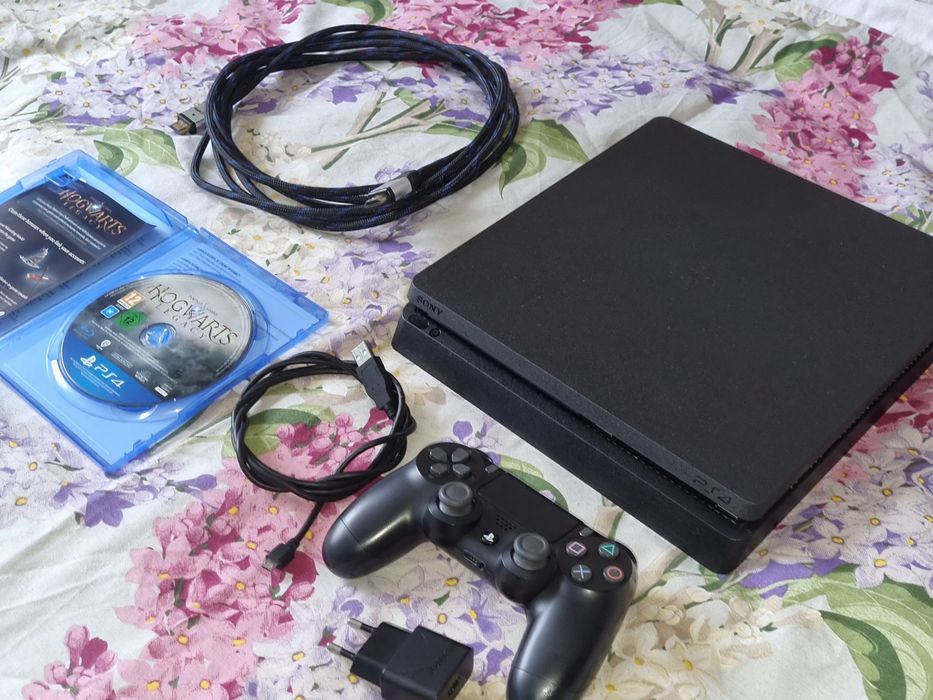 Ps4 Slim  +  Dobry Zestaw.