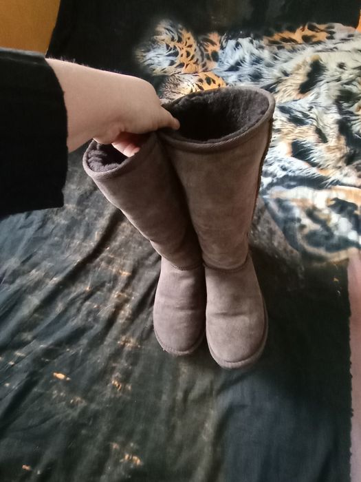 Кожаные сапоги UGG