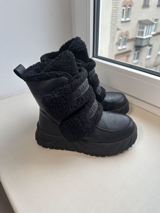 Чоботи зимові на дівчинку р.34