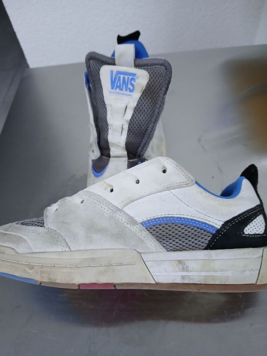 Хімчистка килима, пуховика, взуття, візочка