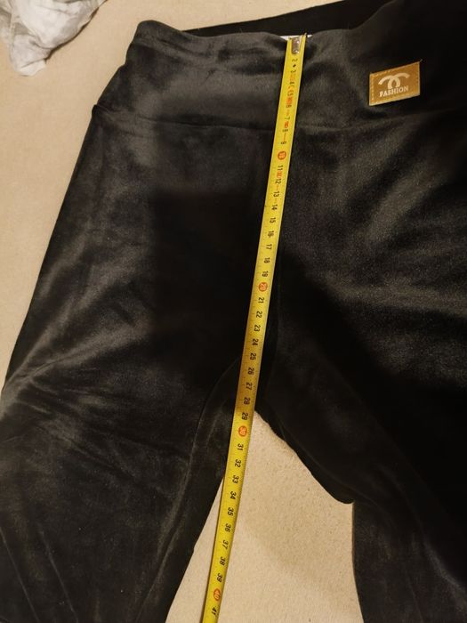 Leginsy czarne welurowe