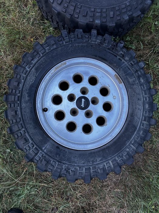 4 koła terenowe Jeep 4x4 235/70/R15