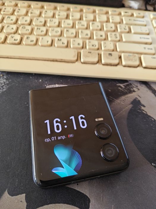 Infinix Zero Flip 8+512Gb Bleck