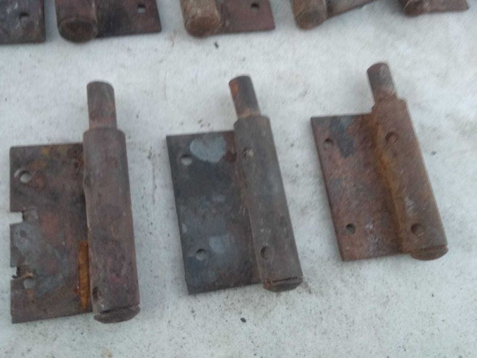 Zawias stalowy trzpień 8mm