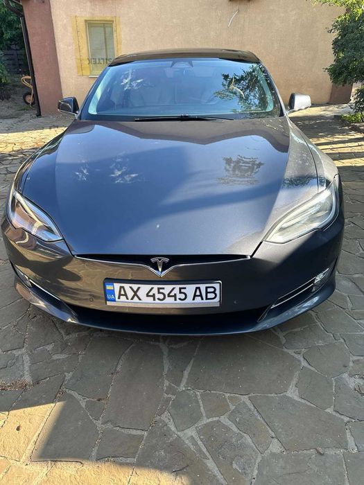 продам Tesla Model S
