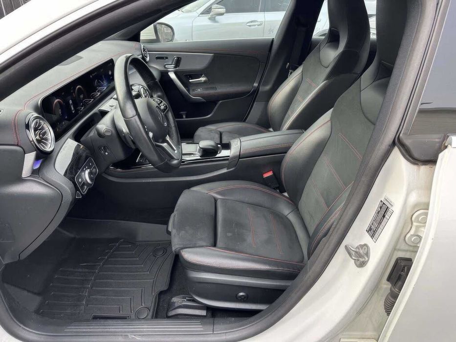 Mercedes-Benz CLA 250 4MATIC      2021