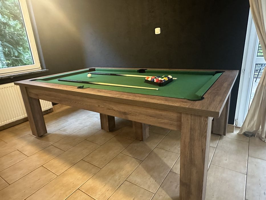 Stół jadalniany z bilardem