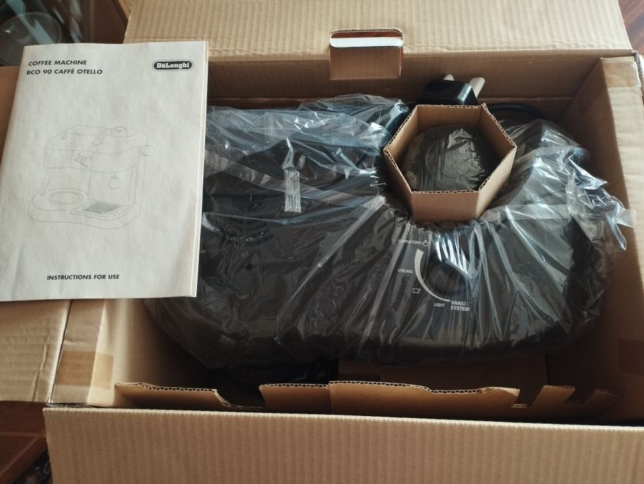 Комбінована кофемашина DeLonghi Combi