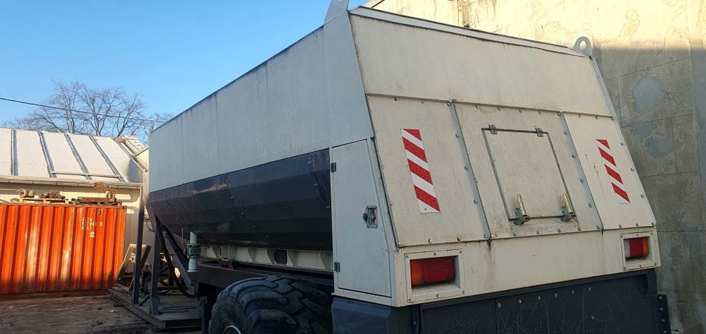 Sprzedam  Rozsypywacz spoiw