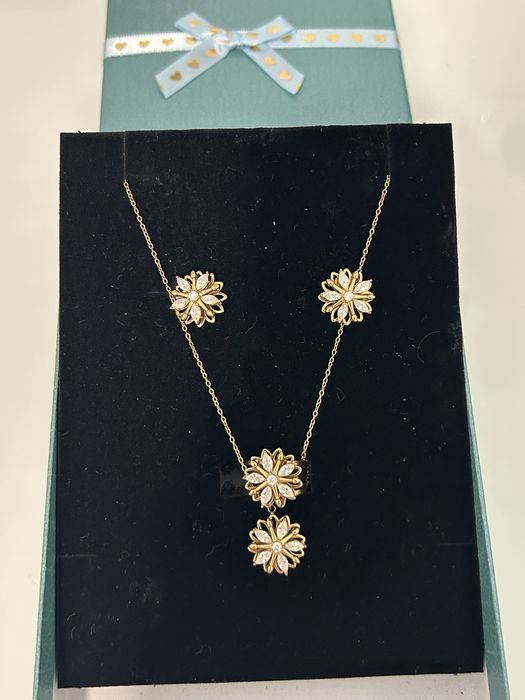 Conjunto em aço novo