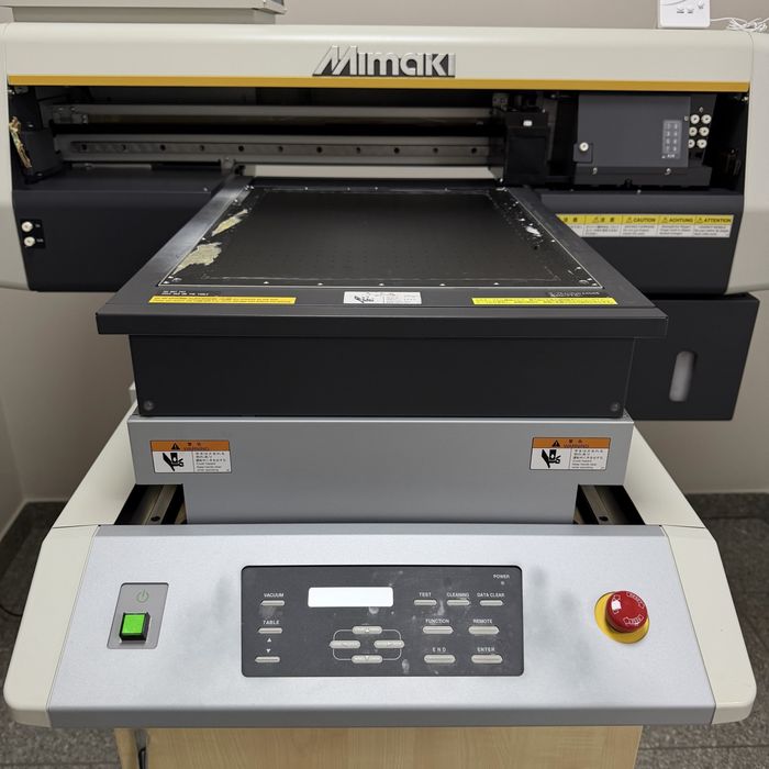 УФ принтер Mimaki UJF-3042FX | Планшетний сувенірний UV принтер