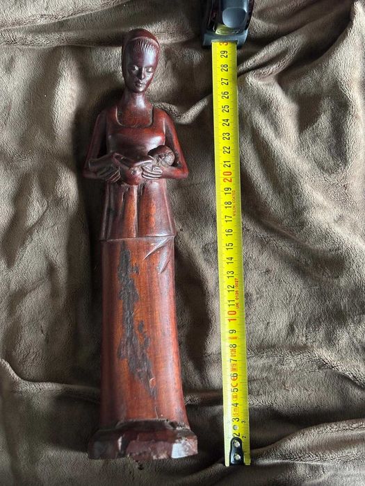 Stare drewniane figurki afrykańskie