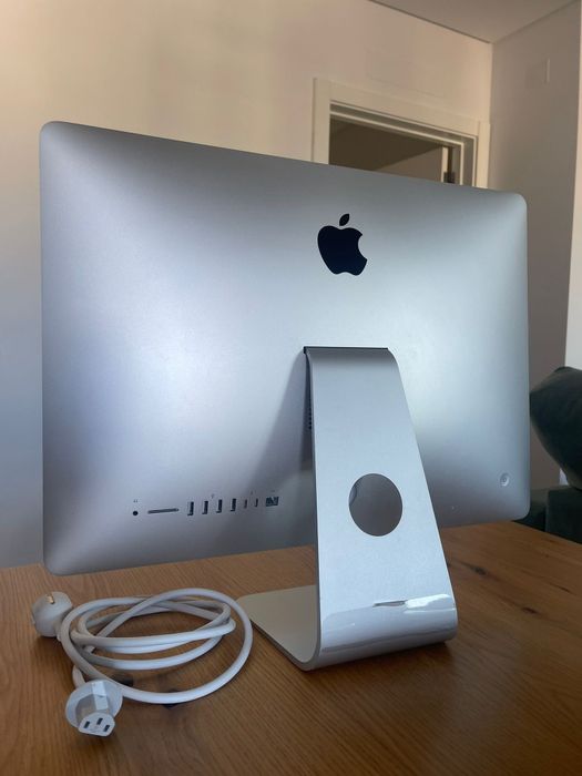 2019 21.5 inch - iMac Intel (Retina 4K, 21.5")