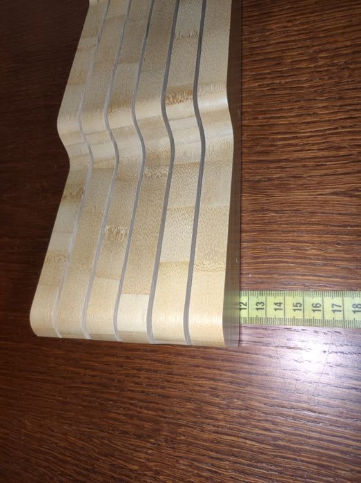 Bambusowy stojak na noze