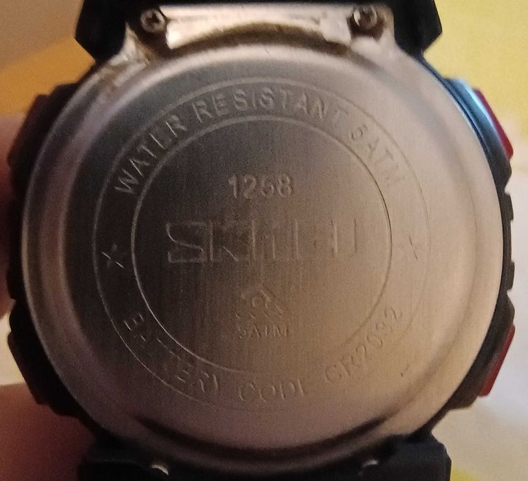 Годинники водозахищенний Skmej