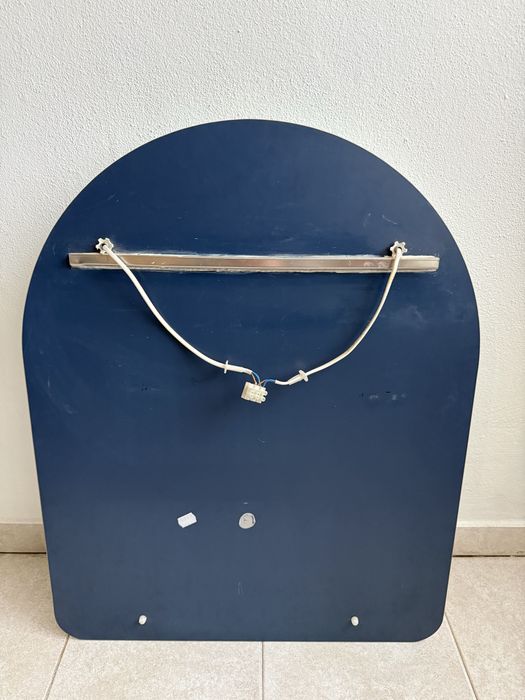 Espelho de casa de banho.