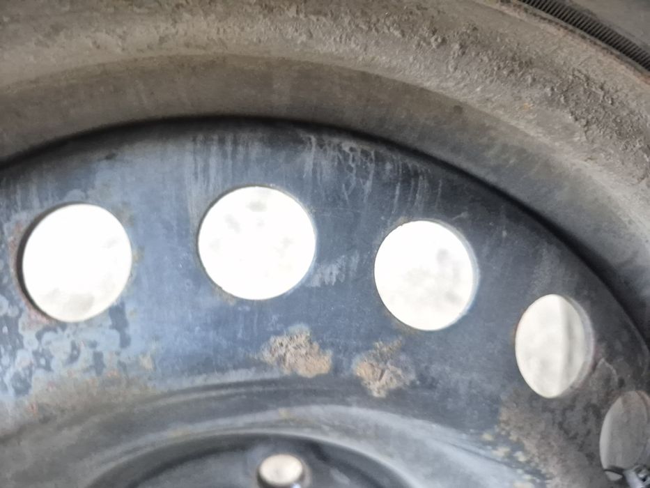 Покришки 225/65 R16 GOOD YEAR шиповані зимові