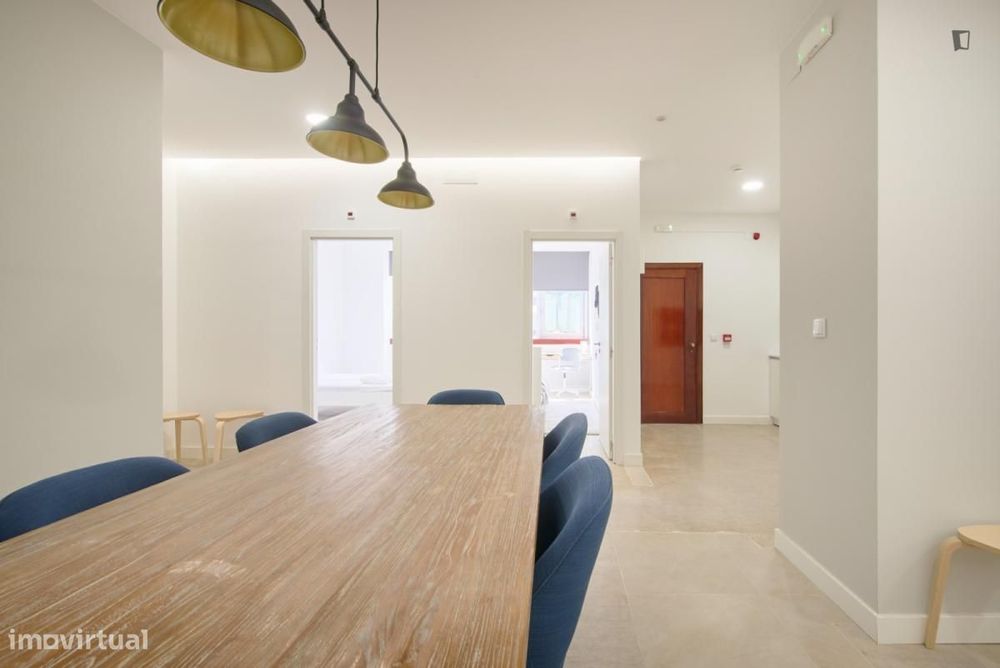 Quarto - localizado em Olaias Lisbon