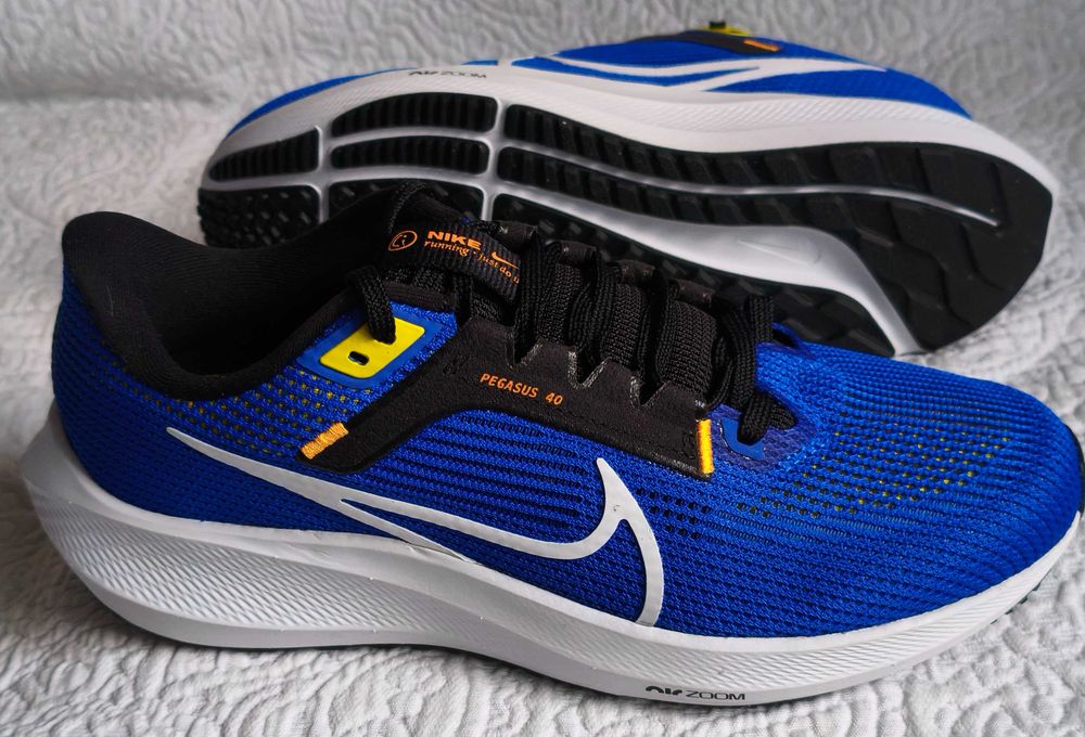 Кросівки нові 39- розмір Nike