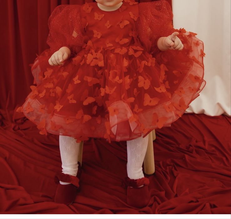 Святкова сукня на 1 рік ,сукня на дівчинку червона