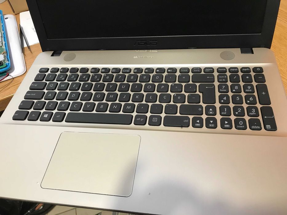 portátil Asus F541N - peças64739763771393123