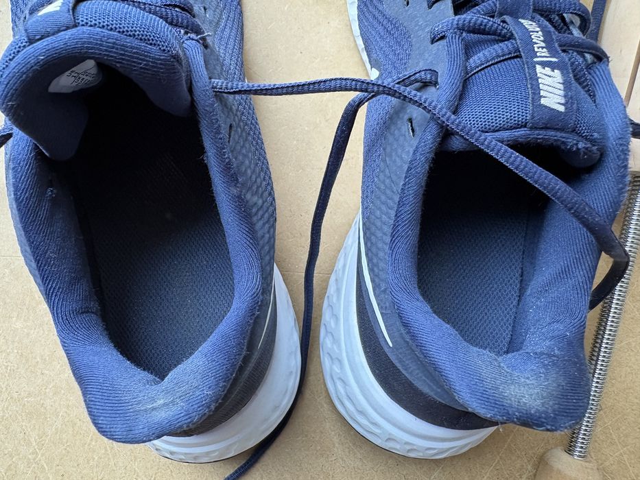 Męskie buty do biegowe Nike Revolution 5, rozmiar 45 (BS-067)