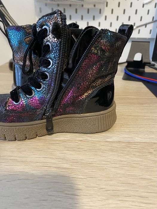 Buty zimowe na grubej podeszwie