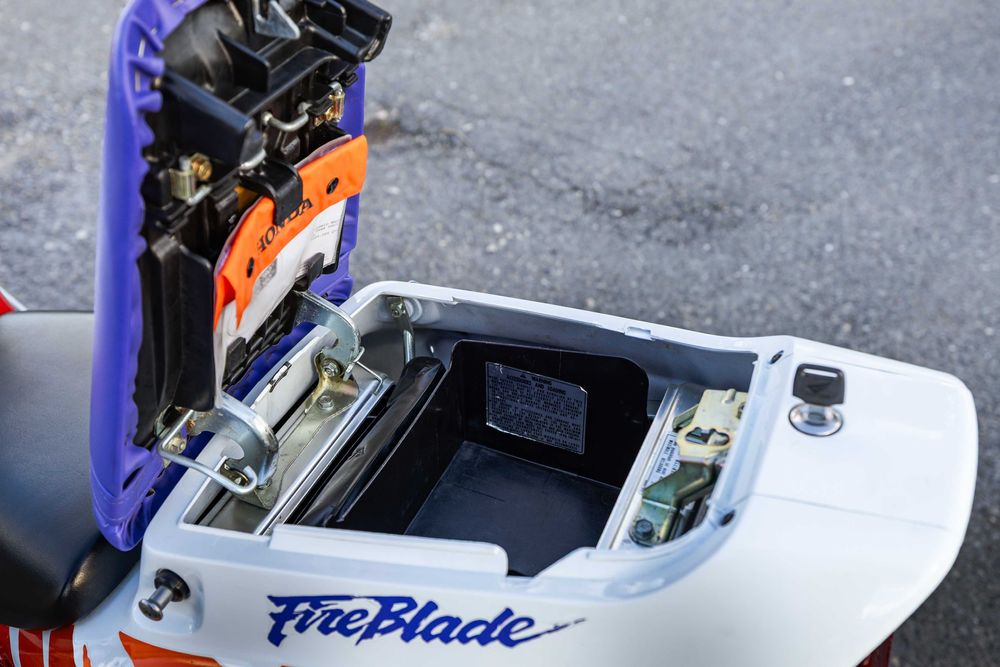 Honda CBR 900 RR 1992