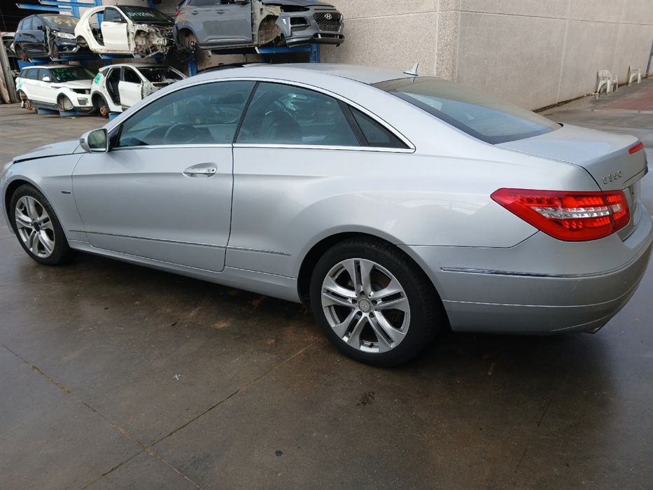 Para peças MERCEDES-BENZ Classe E Coupé (C207)