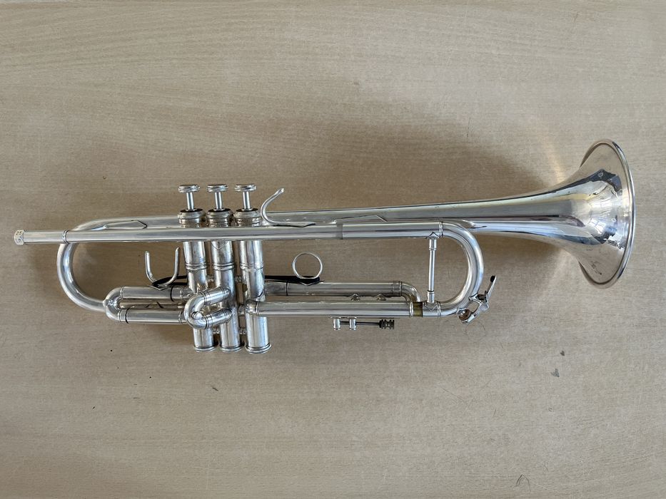 Trompete Bach Stradivarius 35 LR25 Silver Plus