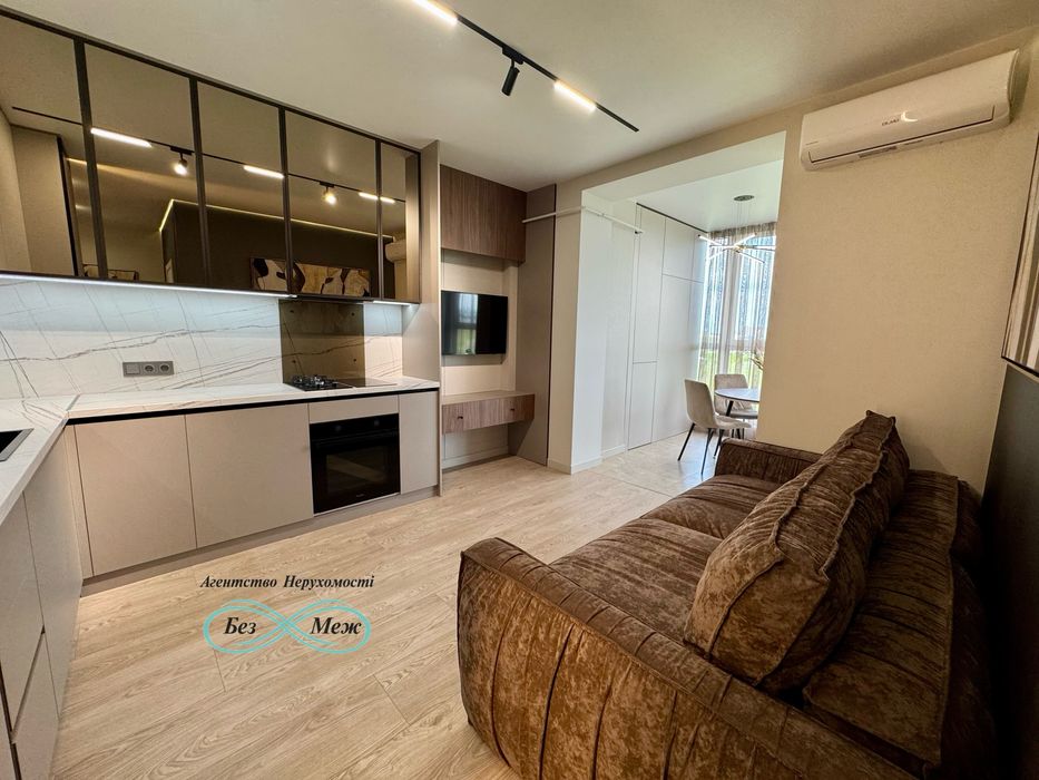 Дизайнерська нова 2к квартира Софія Резиденс